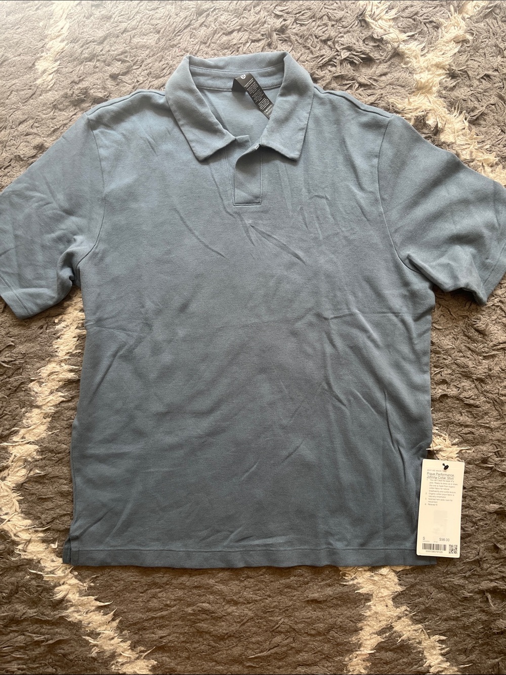 Lululemon pique performance johnny-collar shirt. Mens size small. Blue. New.